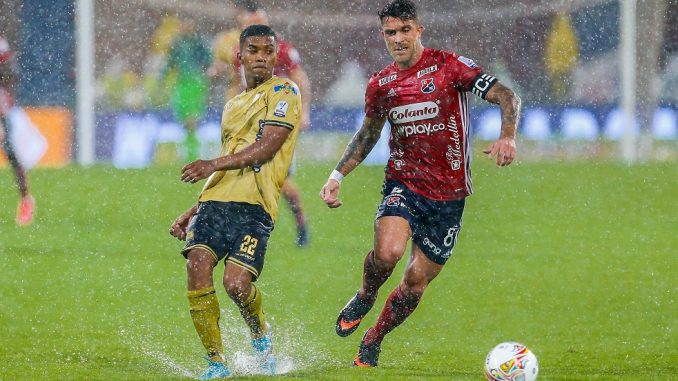 DIM vs. Águilas Doradas.