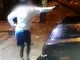 El hombre disparó en contra de su víctima y luego hirió en la mano a un policía.