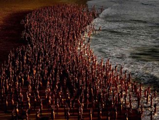 Desnudo en Australia