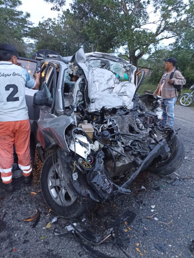 Accidente vía Yarumal-Caucasia 
