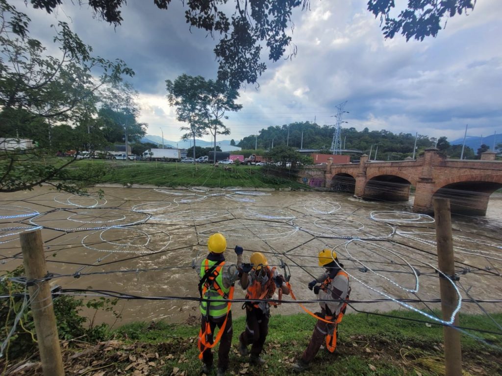 Alumbrados navideños en el río Medellín 