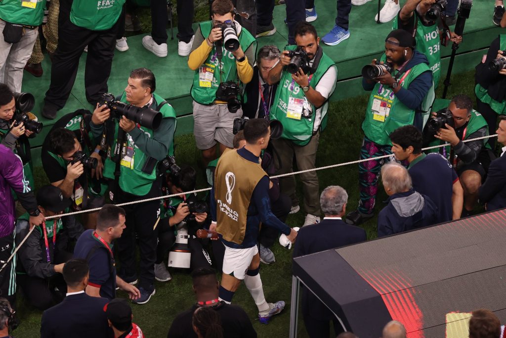 Cristiano ronaldo suplente ante Marruecos. / FOTO: EFE.