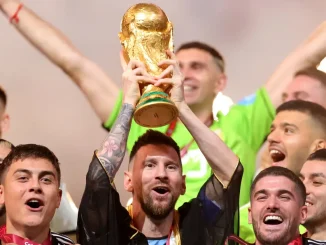 Lionel-Messi-trofeo-Copa-Mundo