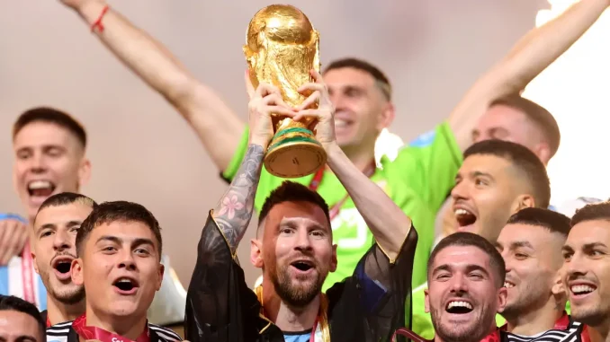Lionel-Messi-trofeo-Copa-Mundo
