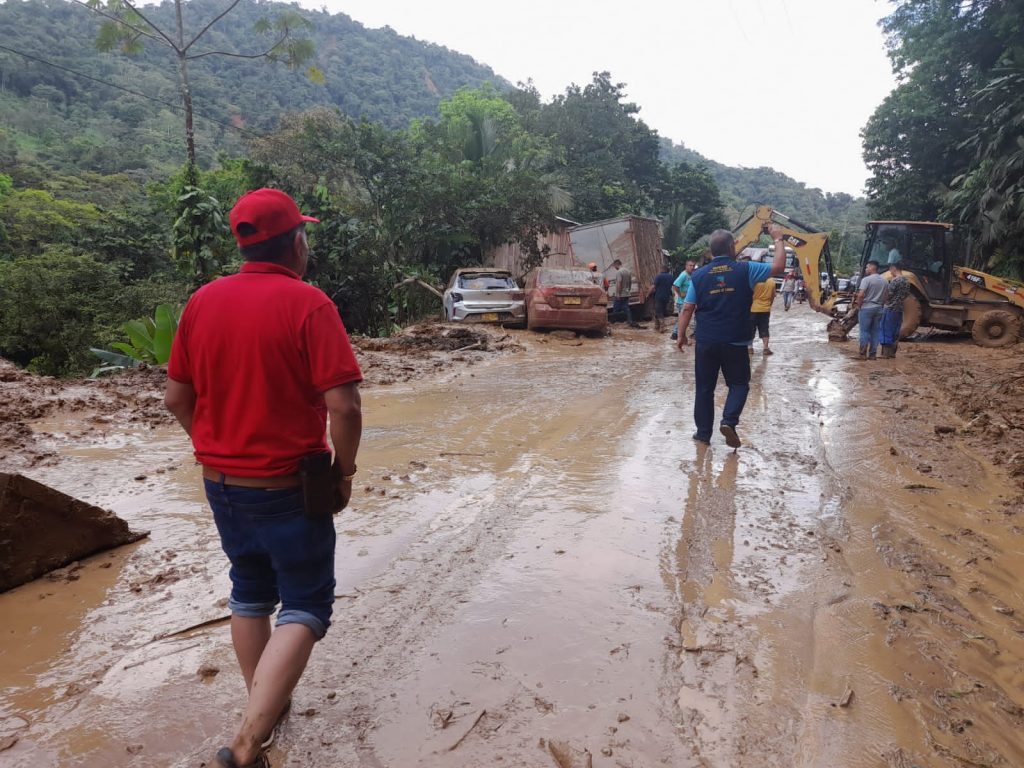 Deslizamiento vía Urabá. / FOTO: CORTESÍA.