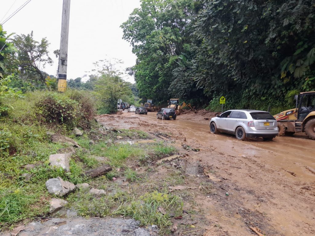 Deslizamiento vía Urabá. / FOTO: CORTESÍA.