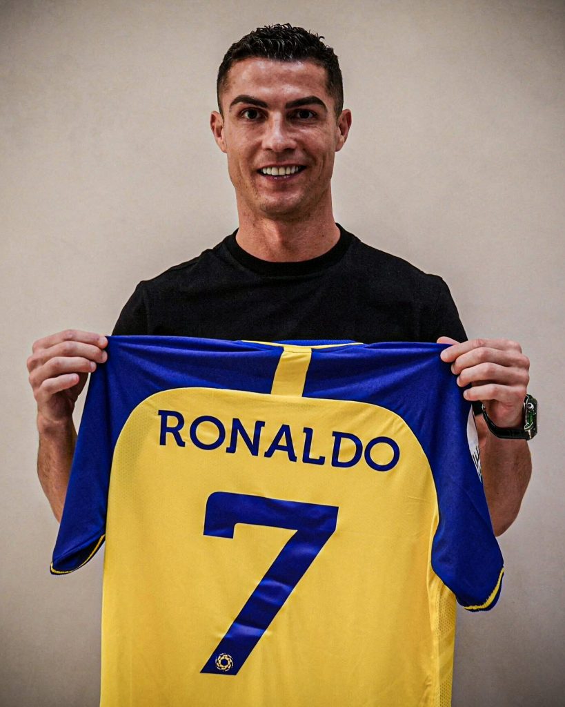 31.008 se ganará Cristiano Ronaldo cada segundo. / FOTO: AL NARSS.