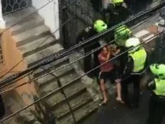 Policía apuñalado en Manrique