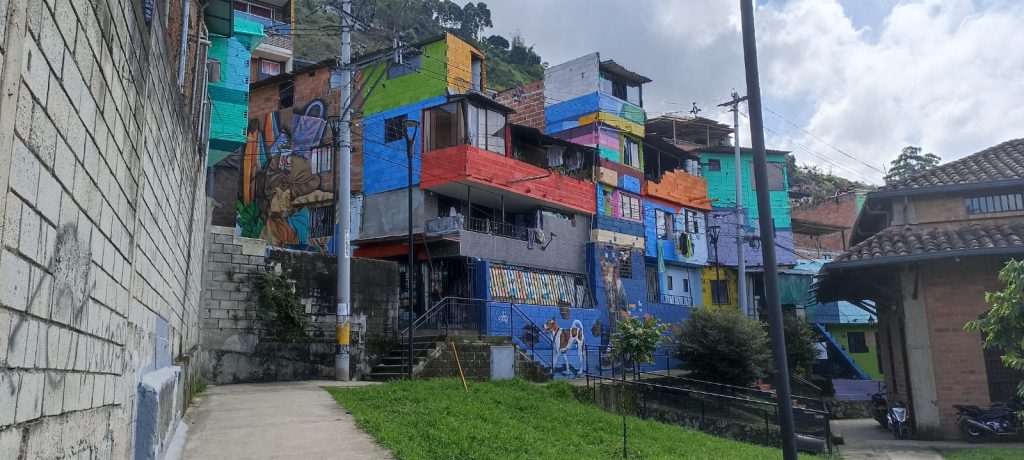 Grafitis Manrique. / FOTO: ALEJANDRA MORALES