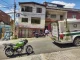 En esta casa de Villa Hermosa fue encontrado el hombre, asesinado a puñaladas.