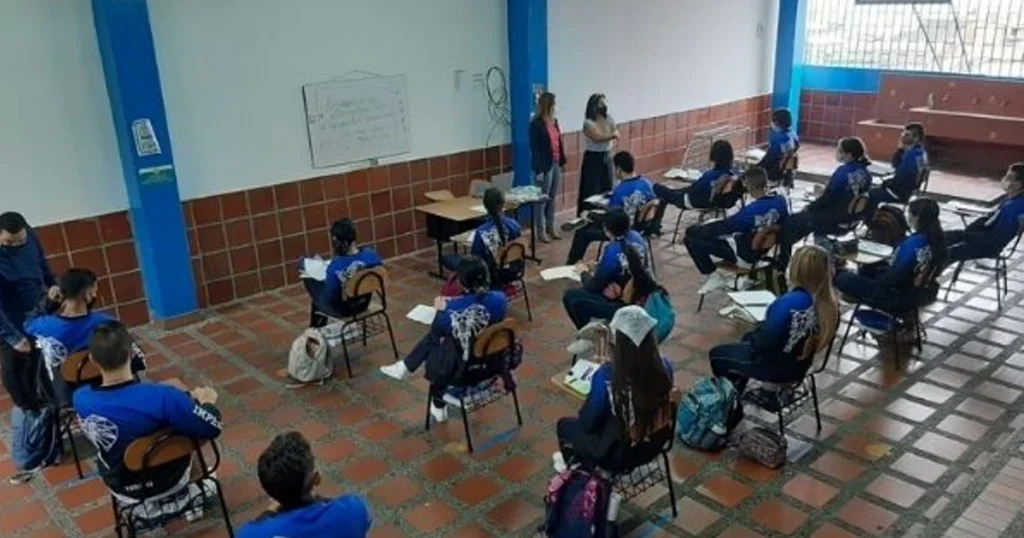 En Medellín y Antioquia regresan a clases el 16 de enero de 2023