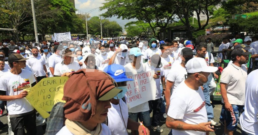 Movilización por la paz en Medellín. /FOTOS: CAMILO SUÁREZ Y SUSANA COGUA.