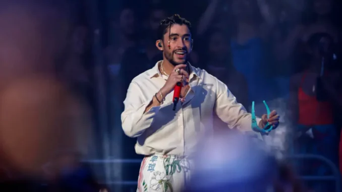 Bad bunny ocupó el 10 puesto entre los artistas mejor pagados de 2022.