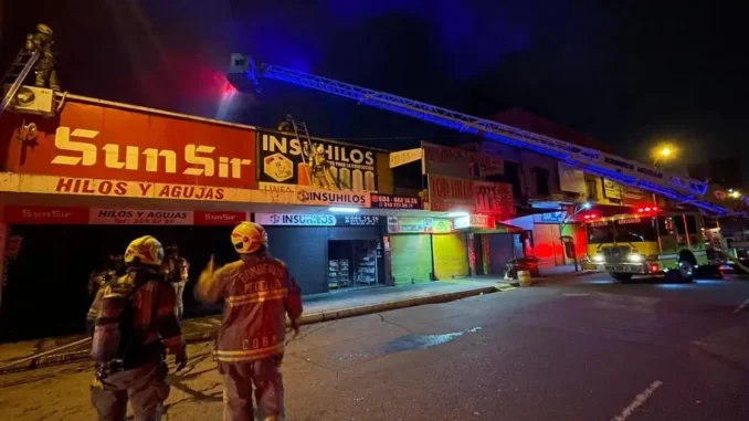 Incendio-en-distribuidora-de-hilos