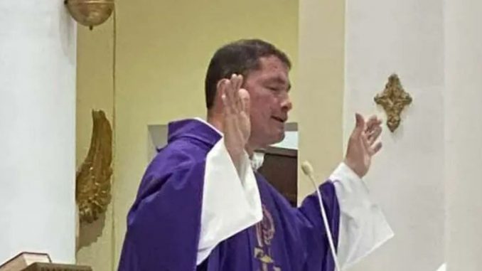 Sacerdote paisas