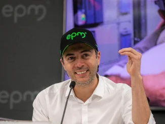 El alcalde Daniel Quintero pidió congelar las tarifas de servicios públicos para no golpear más el bolsillo de los colombianos.
