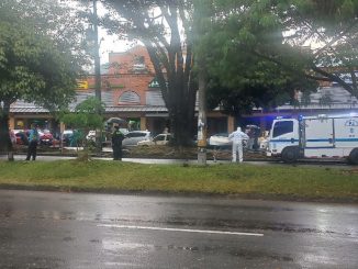 El taxista falleció de forma inmediata en el sitio.