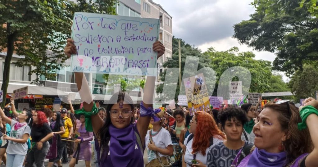 Así fue la movilización de las mujeres en Medellín. /FOTOS: ALEJANDRA MORALES. 