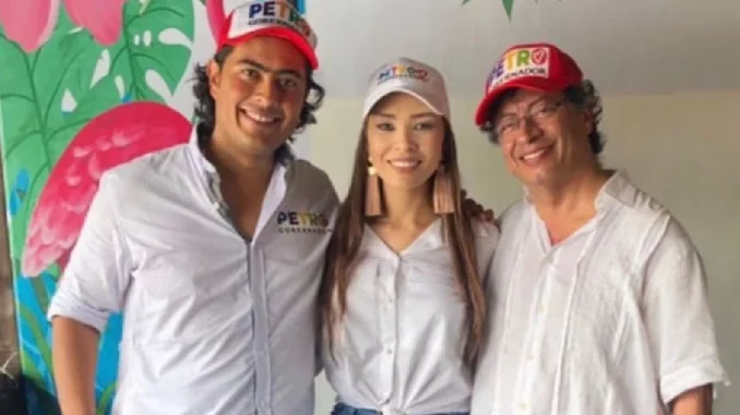 Nicolás Petro, hijo del presidente, está involucrado en un escándalo por supuestamente recibir dinero de narcotraficantes.