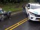 Camioneta de la Policía llevó la peor parte.