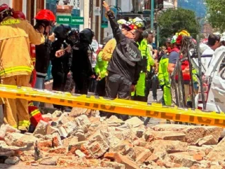 El terremoto de 6,8 grados en la escala de Richter deja cientos de edificios afectados.