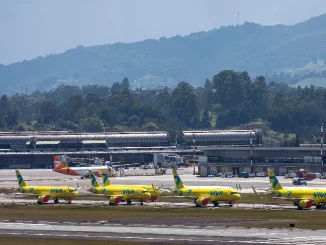 La aerolínea Viva fue obligado por la SuperTransporte a habilitar un formulario web para atender las quejas de sus clientes.