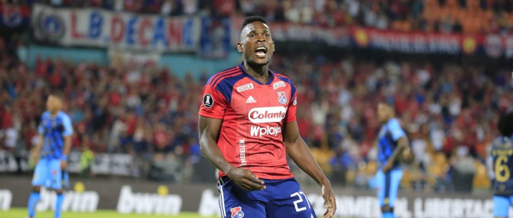 Diber Cambindo, jugador del Poderoso