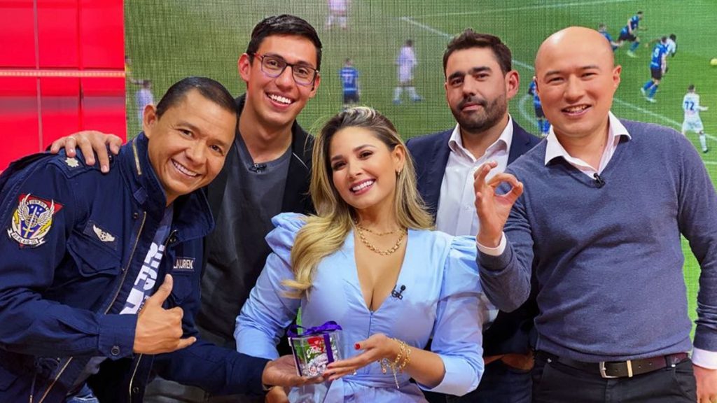 Melissa Martínez y sus compañeros de Espn Colombia. /FOTO: REDES SOCIALES. 
