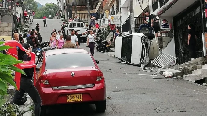 Carro-se-quedo-sin-frenos-en-Tejelo-1