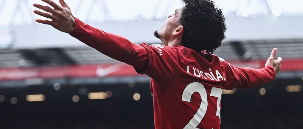Lucho-Díaz-anotó-con-el-Liverpool