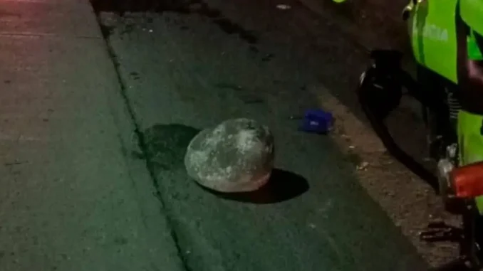Piedra-provoco-accidente-de-transito