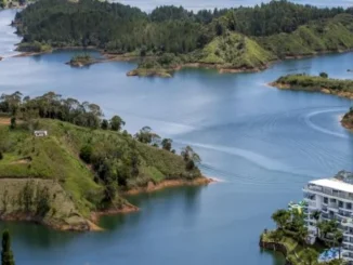 Choque de motos acuáticas en embalse de El Peñol dejó 4 heridos