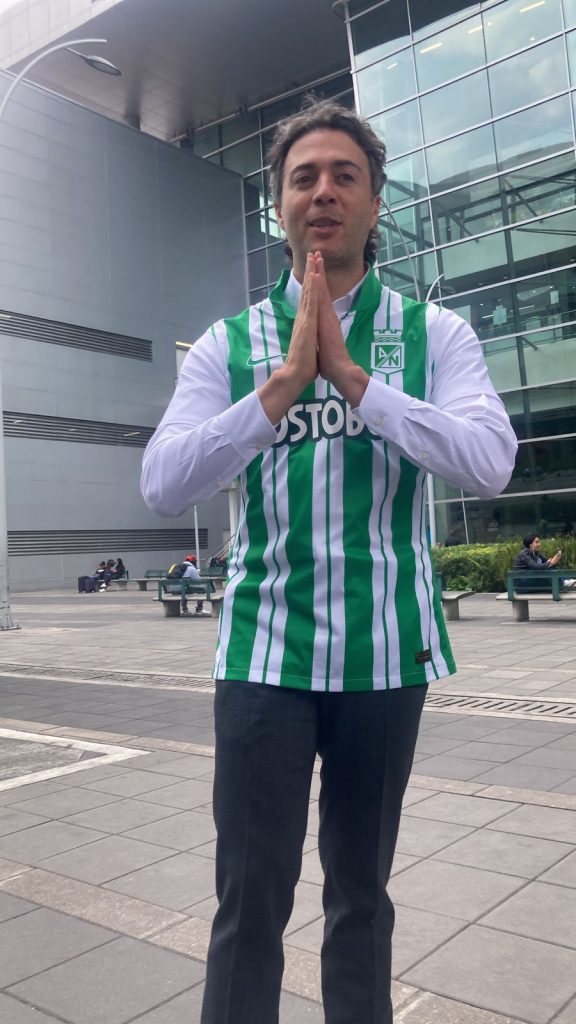 Daniel Quintero con camiseta del Nacional 