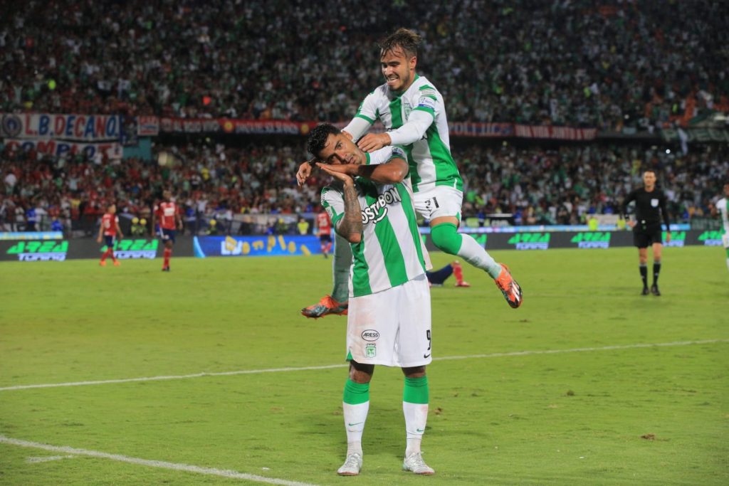 Así celebró Jefferson Duque su segunda anotación en el clásico paisa. /FOTO: ESNEYDER GUTIÉRREZ.