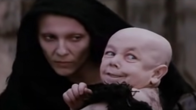 Así se ve el bebé de la Pasión de Cristo llegando a sus 60 años