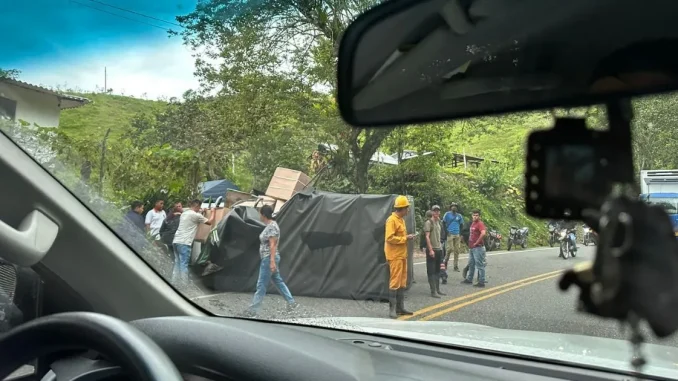 Niños mueren en accidente en San Luis