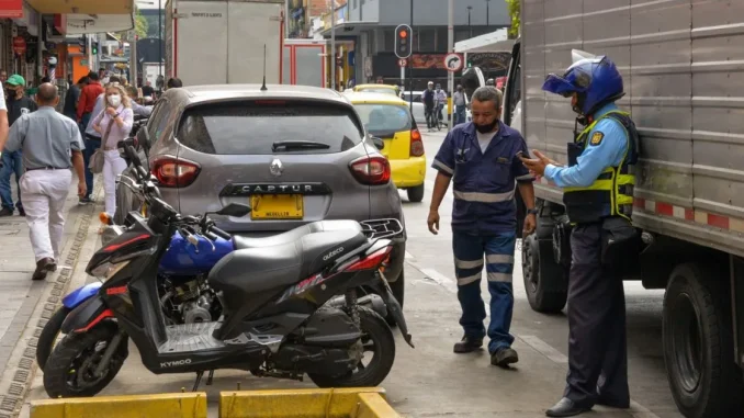 Aplicacion-para-denunciar-a-los-mal-parqueados