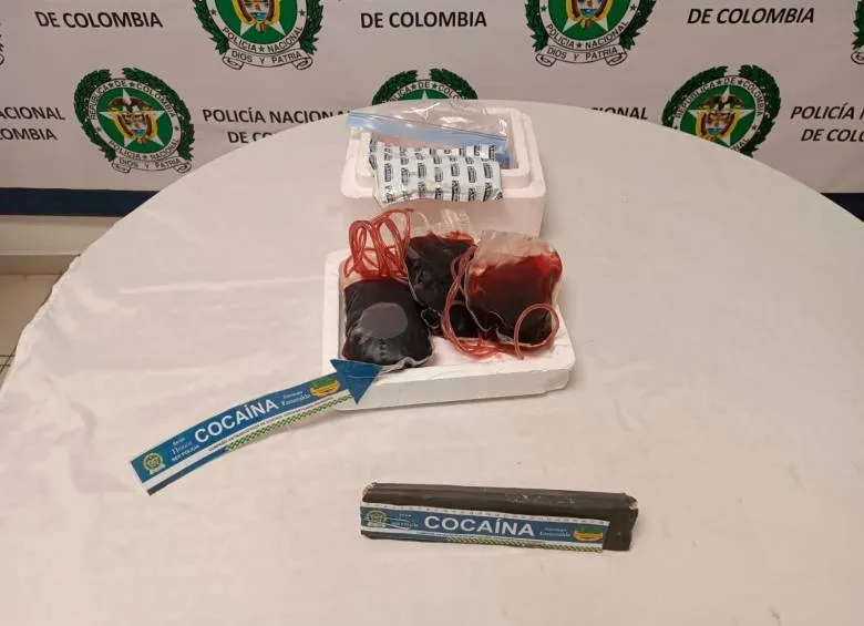 Cocaína-camuflada-entre-sangre-2