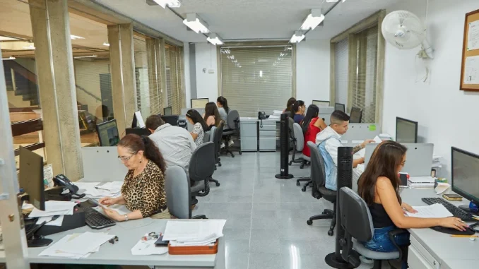 Convocatoria de técnicos, Universidad de Antioquia, oportunidad, camello sí hay, área metropolitana, Q’Hubo Medellín, concurso de méritos