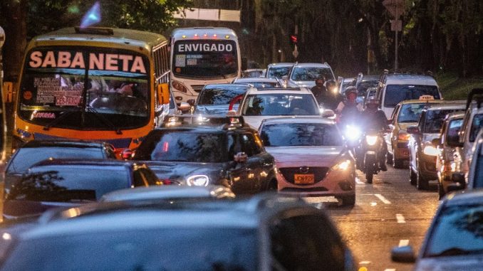 Pico y placa viernes 28 de julio