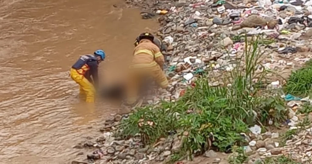 El hombre fue hallado a orillas de la quebrada la García en Bello