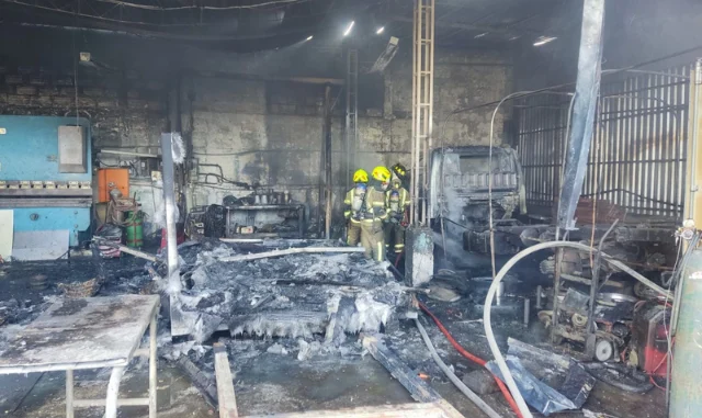 Incendio en taller en Altavista