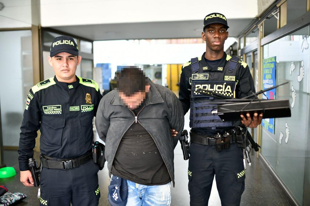 Dispositivo que bloquea la señal 