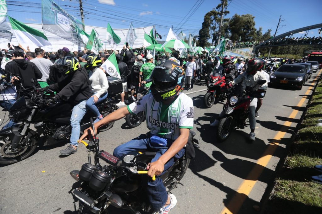 Caravana de apoyo al Nacional