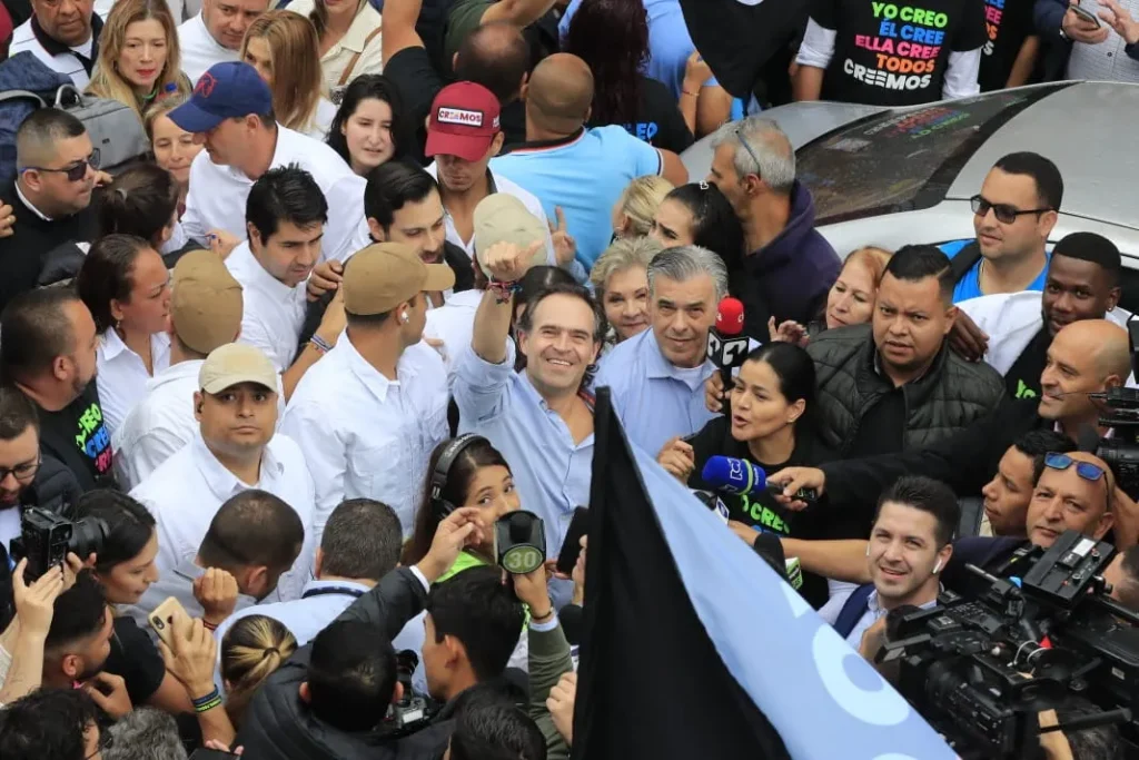 Fico-presento-su-candidatura-1