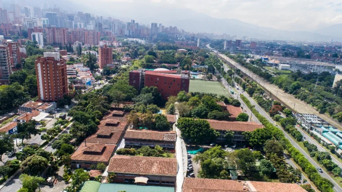 Politécnico Jaime Isaza Cadavid