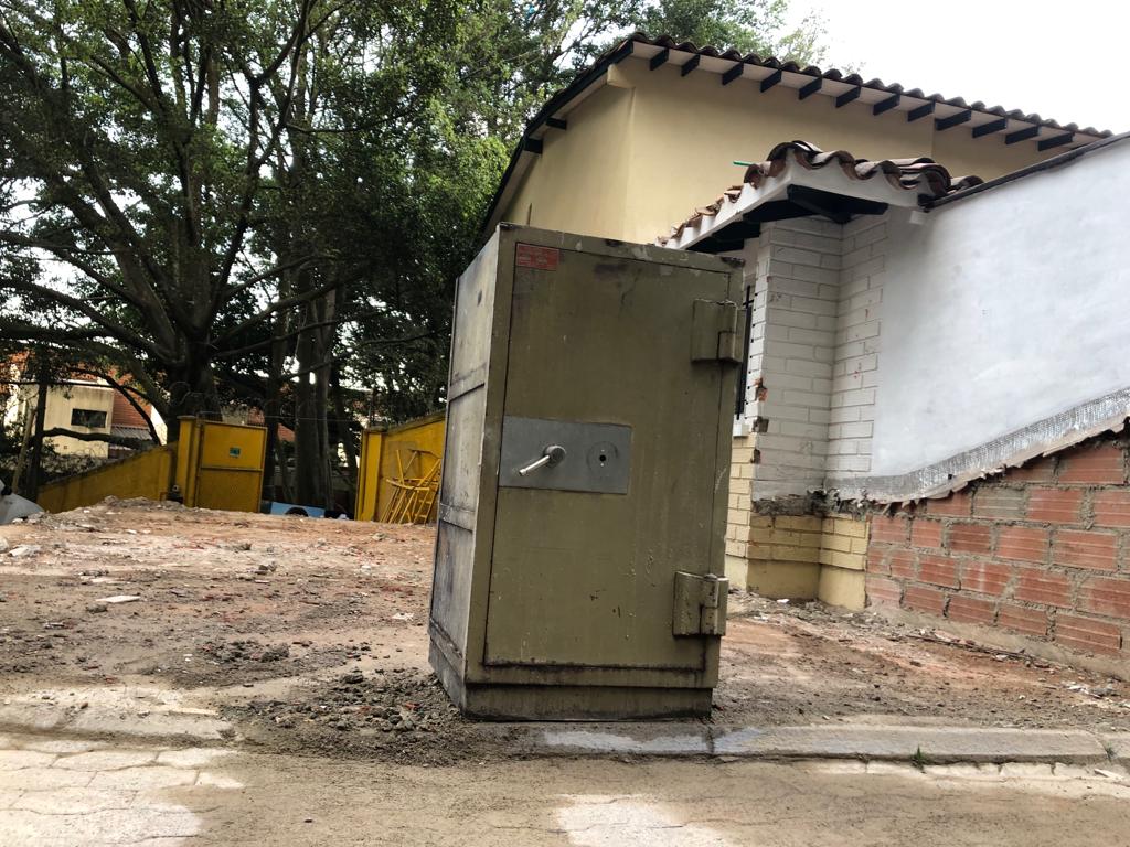 demolicion museo de pablo escobar