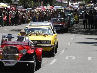 Así se vivió el Desfile de Autos Clásicos y Antiguos.