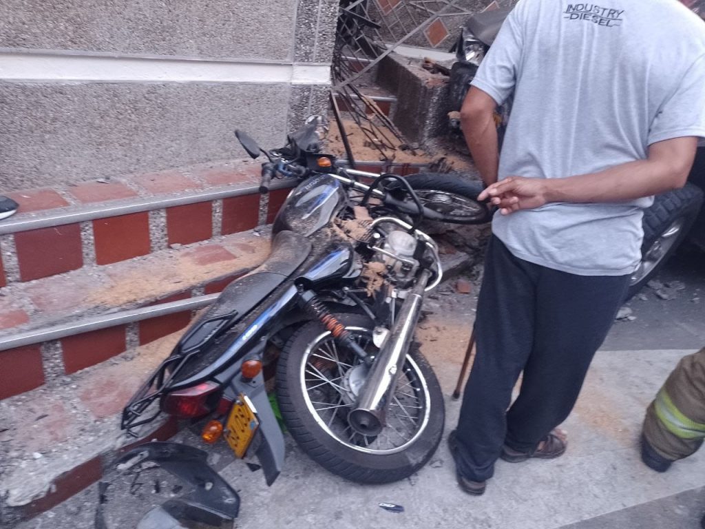 El accidente en San Gabriel, Itagüí, dejó una mujer herida 