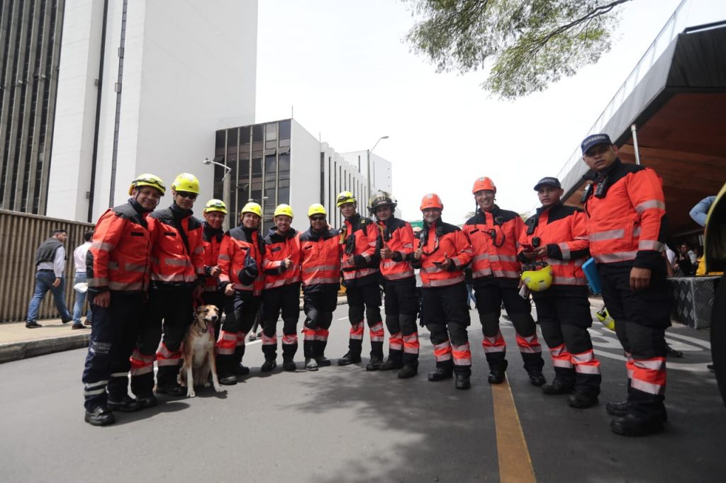 Bomberos Medellín y la Defensa Civil acompañaron el ejercicio